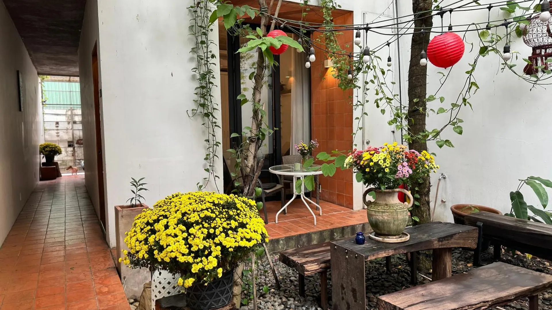 Guest house Notre Maison 8 Saigon Close Landmark 81 Building Ho Chi Minh City